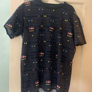 Pac Man tee NWOT Large
